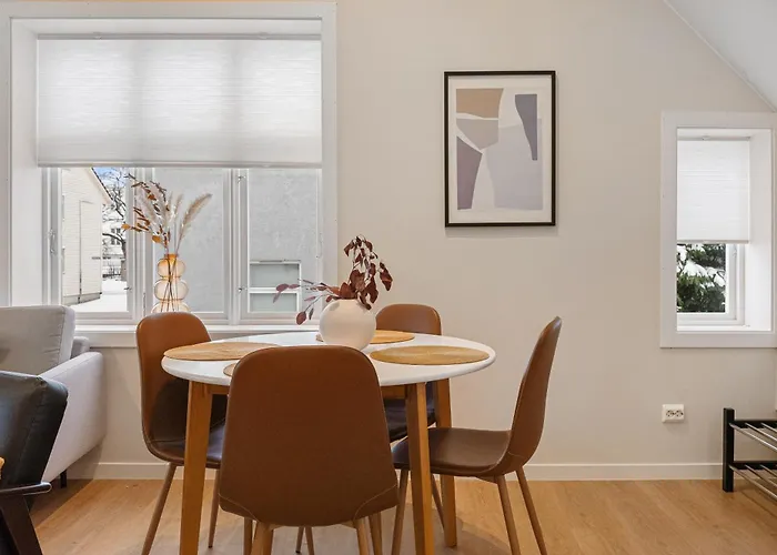 Unique And Spacious Close To Centre